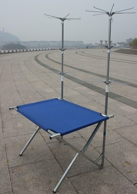 臨海市金蘋果塑鋼制品廠新品解析 多功能折疊飾品展示架，賦能夜市地攤經濟